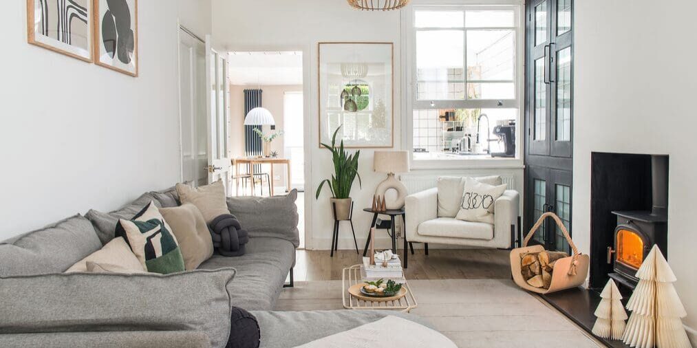 are white interior walls still in style for 2026